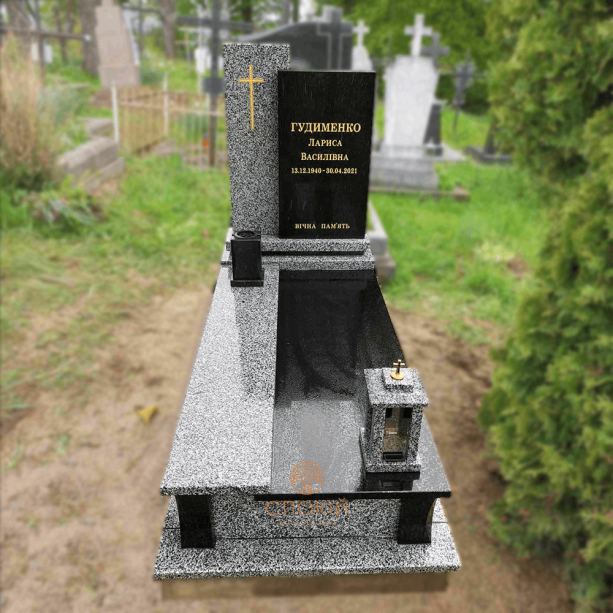 Пам'ятник Є78