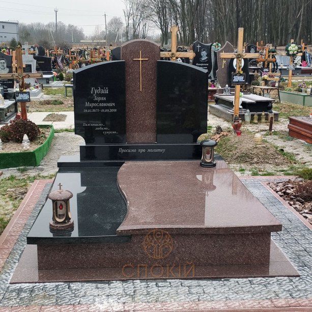 Подвійний пам'ятник Л06