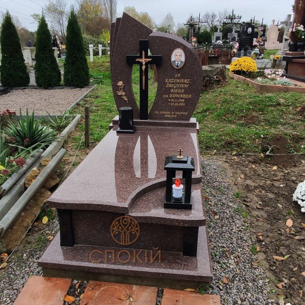 Одинарний пам'ятник В47