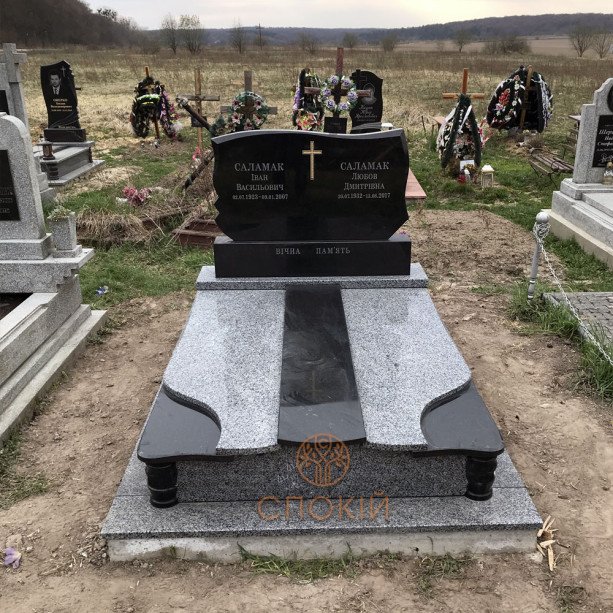 Подвійний пам'ятник Т04