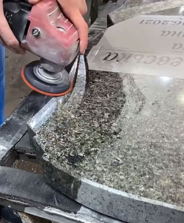 Про нас