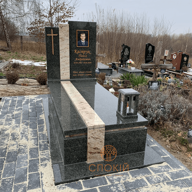 Пам'ятник Є31